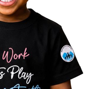 T-shirt graphique noir à manches courtes pour tout-petits, imprimé lettres colorées, col rond, décontracté, léger, mode quotidienne pour garçons - Product Image 3