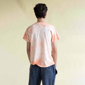 เสื้อยืดไทไดด์พิมพ์ลายทั้งตัวสำหรับผู้ชาย ผ้าฝ้าย 100% แขนสั้น พิมพ์ลายดิจิตอล โลโก้ด้านหน้า แบบถัก - Product Image 2