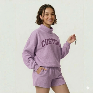 ชุดเซ็ตเสื้อคอเต่าและกางเกงขาสั้นสำหรับผู้หญิง ผ้าฟลีซรักษ์โลก ดีไซน์สวยงามทันสมัยเพื่อการแต่งตัวที่สมดุลทางสายตา - Product Image 1