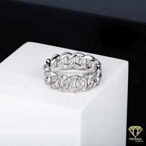 Élégante bague à maillons entrelacés en argent sterling 925 et diamant de laboratoire pour les marques de bijoux de mode - Product Image 4