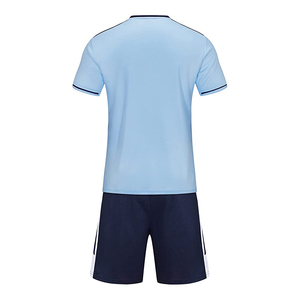 Conjunto de Camiseta de Fútbol Azul Claro para Hombre con Rayas Diagonales y Pantalones Cortos Azul Marino, Uniforme Transpirable de Poliéster para Adultos - Product Image 5