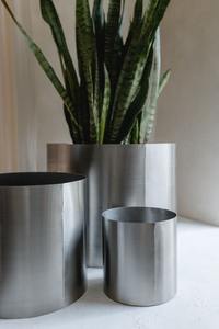 Jardinière artisanale en laiton massif pour la décoration intérieure et extérieure de la maison et du jardin, avec finition polie antique - Product Image 5