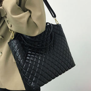 Women's Luxury <b>Leather</b> Quilted Tote <b>Bag</b> Polyester <b>Soft</b> Shoulder Handbag Large Capacity Birthday Fashion Purse for Everyday - Product Image 6