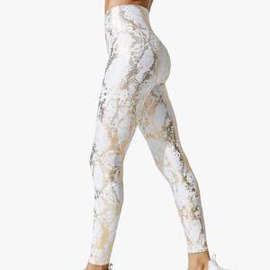 Conjunto Deportivo de Yoga para Mujer, de Alta Calidad, Hecho a Medida, de Nailon y Elastano, Compresión, Ropa Deportiva Activa, Sin Costuras - Product Image 3