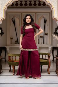 Traje Kurti de Georgette con Espejos para Mujer, Diseño con Cordón, Dupatta Bordada con Borde de Encaje, para Celebraciones y Ocasiones Especiales - Product Image 2
