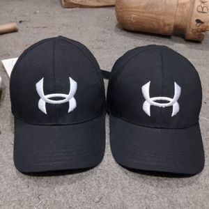 Gorra de regimiento color granate del Cuerpo Médico con un escudo bordado detallado con el insignia médico - Product Image 3