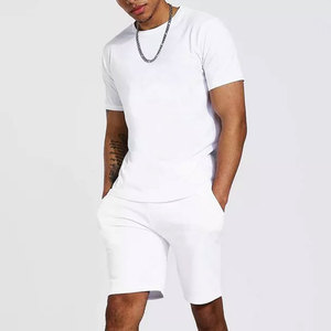 Conjuntos de camiseta y pantalones cortos deportivos para hombre al por mayor, conjuntos de 2 piezas de verano para hombre, unisex, lisos y teñidos. - Product Image 4