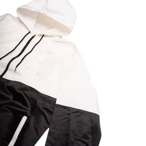 Ensemble coupe-vent court pour homme : survêtement coupe-vent avec sweat à capuche zippé et short (lot de deux pièces) - Product Image 6