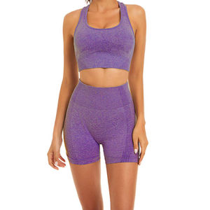 Nouveau design en stock : Ensemble short de yoga pour femme avec soutien-gorge de sport côtelé, rembourré, sans couture, à fort impact et dos ouvert - Product Image 2