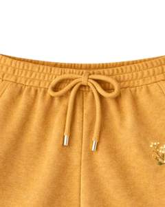 Conjunto de Top Corto Acanalado y Pantalones Cortos con Cordón para Mujer, Amarillo Mostaza con Bordado de Mariposa y Margarita, Estilo Casual de Dos Piezas - Product Image 5