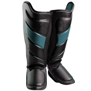 Espinilleras de Muay Thai Personalizadas con su Propio Diseño, Impresión de Logotipo Personalizado de Alta Calidad, Espinilleras para Hombre y Mujer en Oferta con OEM - Product Image 4