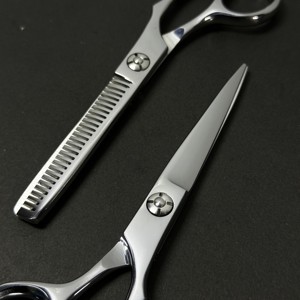 Ciseaux de barbier professionnels en acier inoxydable à haute teneur en carbone, avec poignée ergonomique, outil de coiffure pour salon de coiffure - Product Image 3