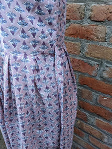 Vestido largo informal de algodón indio con estampado a mano y bordado floral, cuello en V y manga larga para mujer. - Product Image 5