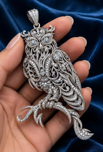 Colgante de moissanita con diseño de búho, collar vintage hueco con dije de pájaro y diamantes de imitación, ideal para regalo de fiesta - Product Image 4