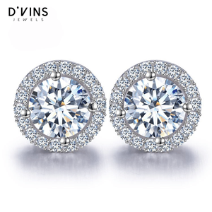 ต่างหูเพชรแล็บโกรว์ทรงกลมเจียระไนแบบบริลเลียนท์ ตัวเรือนทองคำแท้ 10K ยี่ห้อ D'vins Jewels แบบฝังเพชร - Product Image 2