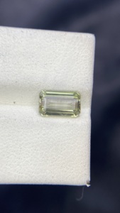 Pierre de Tanzanite Naturelle Certifiée Non Chauffée, Couleur Bio, Taille Émeraude Octogonale, Zoisite Naturelle Tanzanite 1,68 Carat, Clair comme un cristal - Product Image 3