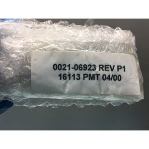 AMAT 0021-06923 แคลมป์, ฐาน, สายแก๊สแบบยืดหยุ่น DZ IHZ - อุปกรณ์และอะไหล่เซมิคอนดักเตอร์ระดับโลกที่เชื่อถือได้ - Product Image 1