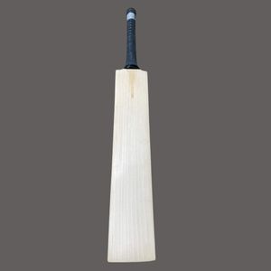 Batte de cricket professionnelle en saule anglais, logo personnalisé, légère, pour droitier, haute performance, avec housse pour jeu polyvalent - Product Image 2