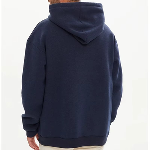 เสื้อฮู้ดผู้ชายสีน้ำเงินกรมท่า ผ้าฟลีซ ทรงปกติ สีพื้น ลำลอง มีกระเป๋า ผลิตจากผ้าโพลีเอสเตอร์/คอตตอน ระบายอากาศได้ดี เหมาะสำหรับฤดูหนาว - Product Image 2