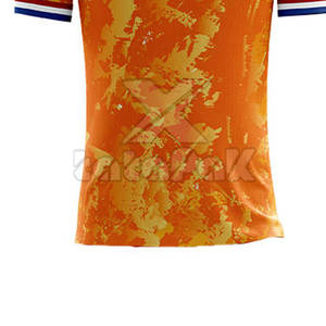 Camiseta de Fútbol Profesional para Hombre Adulto, Incluye Pantalones Cortos, Hecha con Material 100% Poliéster, Transpirable y Ligero - Product Image 4