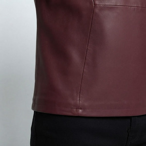 Camiseta de Cuero Genuino Premium para Hombre, Cuello Redondo con Media Cremallera, Manga Larga, Estilo Formal, Ajustada, de Cuero Vacuno Suave - Product Image 5