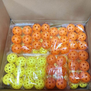 Pelota de Pickleball Ligera con Diseño Equilibrado para un Juego Rápido, Lista para Partidos de Pickleball - Product Image 4