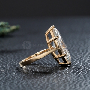 Bague solitaire au design tendance avec diamant de laboratoire taille marquise en or jaune, bijoux fins pour femme - Product Image 4