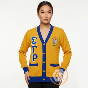 Tresors grecs – Nouveauté : Chemise décontractée à col en V avec appliques brodées en acrylique Sigma Gamma Rho, boutonnée sur le devant, idéale pour l'hiver, qualité supérieure - Product Image 5