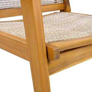 Silla de comedor para exteriores de madera de teca con un acabado natural y una combinación de asiento y respaldo de cuerda para uso en exteriores. - Product Image 2