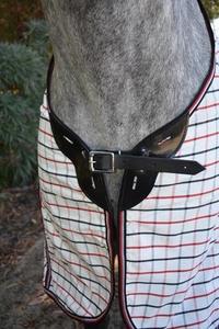 Couvertures pour chevaux sur mesure |   Toiles anti-mouches en maille pour chevaux |   Fournitures équestres en gros - Product Image 4