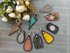 Hand Carved Tooled Leather Key Chains <b>Cute</b> Exotic Shape Leather Key Rings Tooled Leather <b>Accessories</b> <b>Cute</b> Key Chains for Unisex - Product Image 5