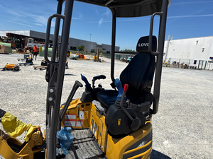 Miniexcavadora Hidráulica Compacta FR18E2-U 2026, Sin Usar, para Construcción, Jardinería y Proyectos de Servicios Públicos - Product Image 4