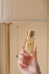 Parfum pour femme en marque blanche Eau de Parfum CINDY BLOOM Romantique Muse 50ml Spray longue durée Usage quotidien Vietnamien - Product Image 2
