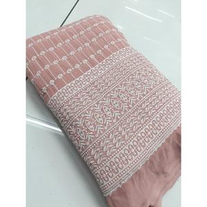 Tela Georgette Schiffli Bordada de Primera Calidad, Material Suave y Ligero para Vestidos y Kurtis, Disponible para la Venta - Product Image 1