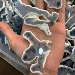 Venta al por mayor de rodajas de ágata musgosa natural pulida, piedra preciosa en bruto en BU GEMS a precio asequible. - Product Image 1