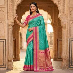 Dernier modèle de sari indien en soie Banarasi pour mariage, avec motifs Butta Zari dorés, travail de tissage Zari et chemisier en soie contrastant assorti. - Product Image 6