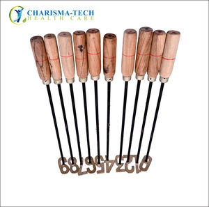 ชุดอุปกรณ์ตีตราสัตว์ CHARISMATECH หมายเลข 0-8 จำนวน 3 ชิ้น ทำจากสแตนเลส พร้อมด้ามจับเปลี่ยนได้ ตัวเลขทองเหลือง 9 หลัก 6 แบบกลับด้าน 9 ตัว สำหรับปศุสัตว์ - Product Image 4