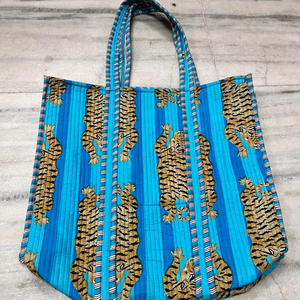 Sac de voyage artistique en coton coloré fait main Cotton Culture Wild Bloom pour femme avec poignée - Product Image 1