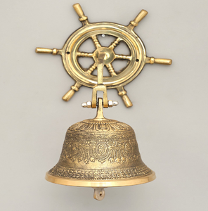 Cloche murale en laiton sculpté antique, ornée de motifs floraux complexes et dotée d'un support mural, cloche murale en laiton à prix de gros. - Product Image 5