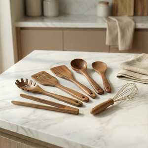 ชุดช้อนไม้ดีไซน์สวย พร้อมลวดลายและผิวสัมผัสแบบธรรมชาติ - Product Image 2