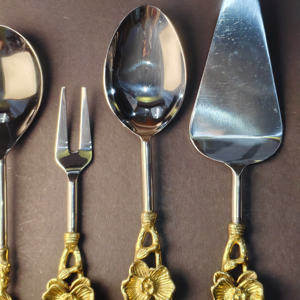 Ensemble de couverts en acier inoxydable et laiton ergonomique à haute arche, résistant à la rouille, écologique et durable, 5 pièces, motif de feuilles de fleurs en relief - Product Image 5