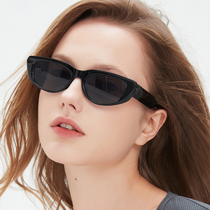 89217 New Fashion Street Shooting Personality Shades Custom Logo Small Cat Eye Frame Vintage Women Men <b>Sunglasses</b> - Product Image 2