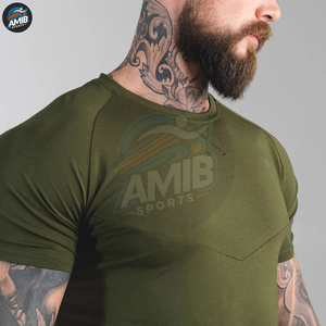 เสื้อยืดออกกำลังกายแขนสั้นสำหรับผู้ชายคุณภาพสูง ระบายอากาศได้ดี สวมใส่สบาย ผลิตจากผ้าโพลีเอสเตอร์ 100% - Product Image 4