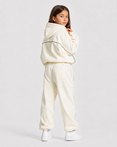 Ensemble de survêtement personnalisé OEM pour filles, survêtement en molleton surdimensionné pour enfants, ensemble sweat à capuche et pantalon de jogging pour filles, survêtements décontractés pour enfants - Product Image 2