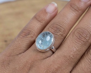 Anillo de Plata de Ley 925 con Aguamarina Natural Ovalada, Hecho a Mano, Elegante, Fabricante y Proveedor de Joyería Fina, Venta al Por Mayor - Product Image 5