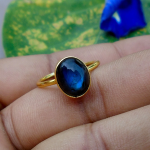 Bague en labradorite plaquée or 18 carats, faite à la main, bijou avec pierre précieuse chatoyante - Product Image 6