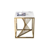 Table d'appoint carrée de luxe en acier au design personnalisé avec plateau en marbre moderne et finition dorée pour salons/salles de séjour