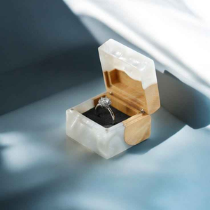 Boîte à alliances en bois et époxy de luxe, taille personnalisée au meilleur prix - Product Image 4