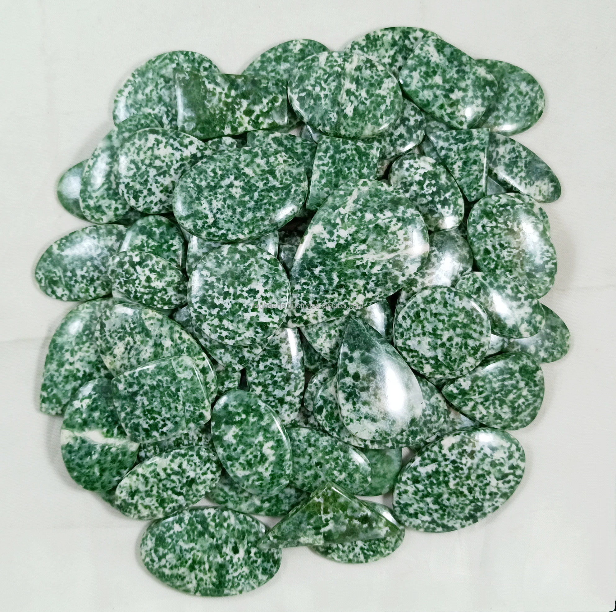 สีเขียว