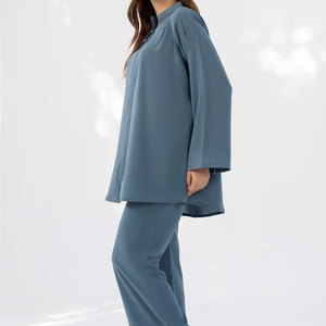 ชุดเซ็ตผู้หญิงสุดเก๋ เสื้อผ้าสองชิ้นเข้าชุดกัน เสื้อและกางเกงลำลอง แฟชั่นฤดูร้อน สวมใส่สบาย ดูสง่างาม - Product Image 6